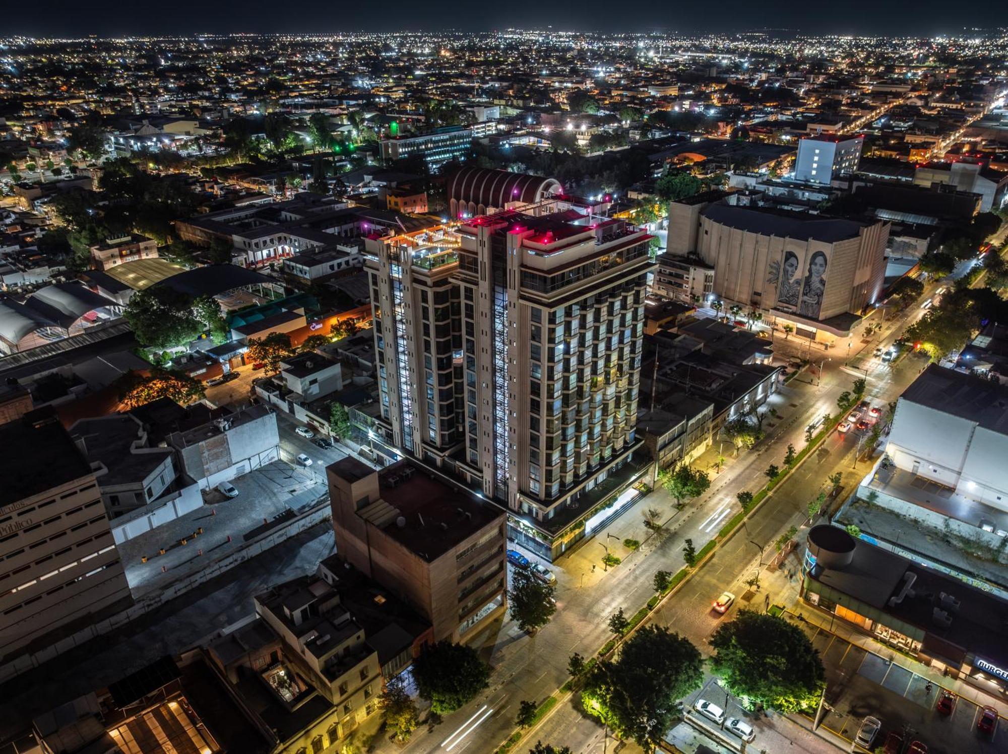 Hotel Real Plaza Сан-Луис-Потоси Экстерьер фото